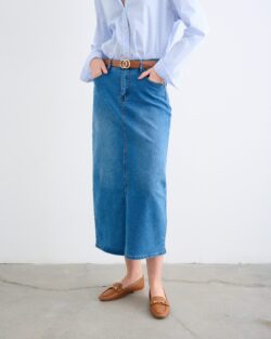 ⁦חצאית ג'ינס פתח קדמי⁩ – תמונה ⁦2⁩
